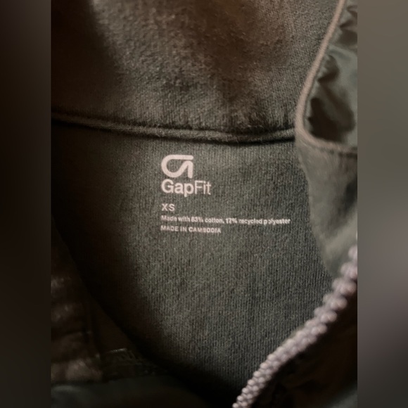 GapFit XS Half Zip Olive Green Athletic Sweatshirt - Picture 3 of 4